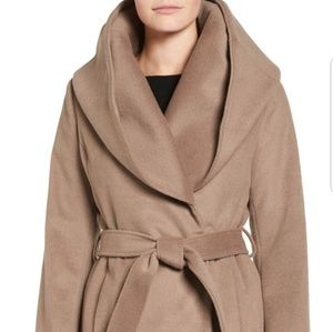 💕💕💕Tahari Wrap Coat💕💕💕
